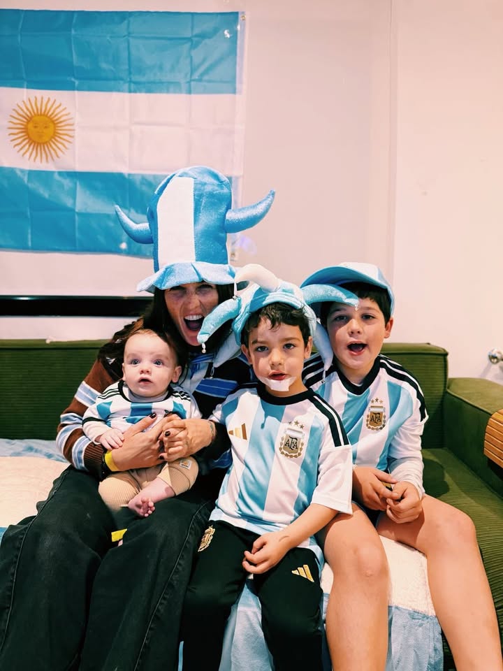 Juana Repetto compartió esta foto con sus hijos