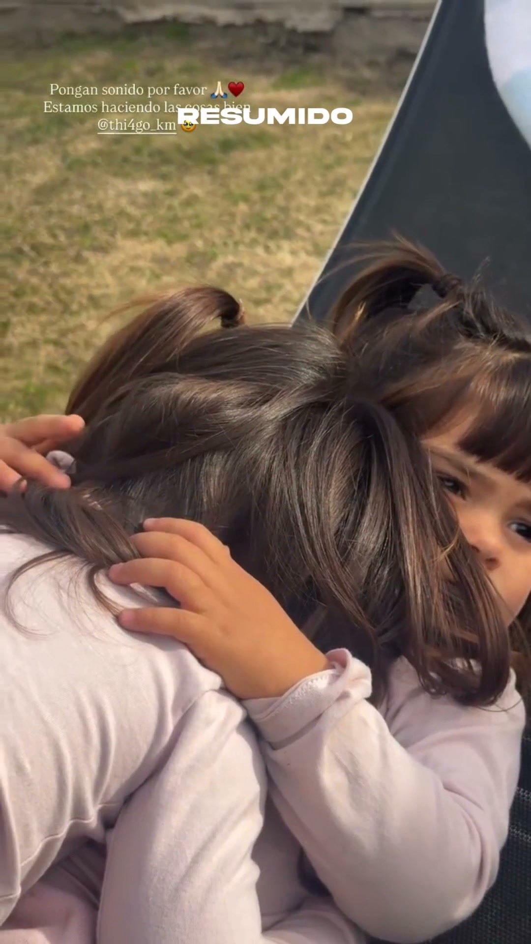 Daniela Celis compartió este video de sus hijas