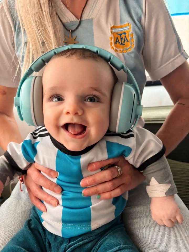 UN MINI HINCHA ARGENTINOOOO