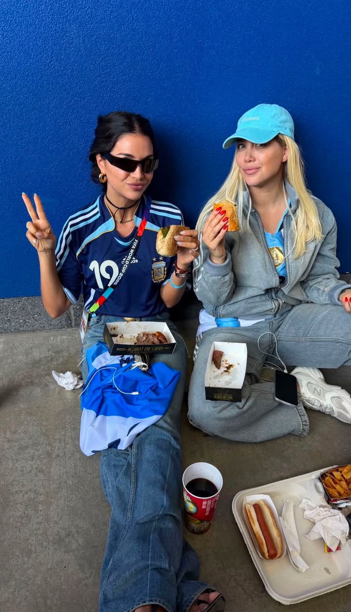 Wanda y Zaira fueron al partido de Argentina-España en la final del Mundial
