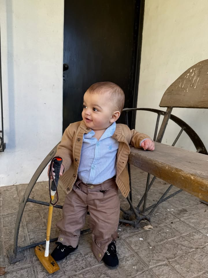 "Isidro está listo para el abierto! 🐴"