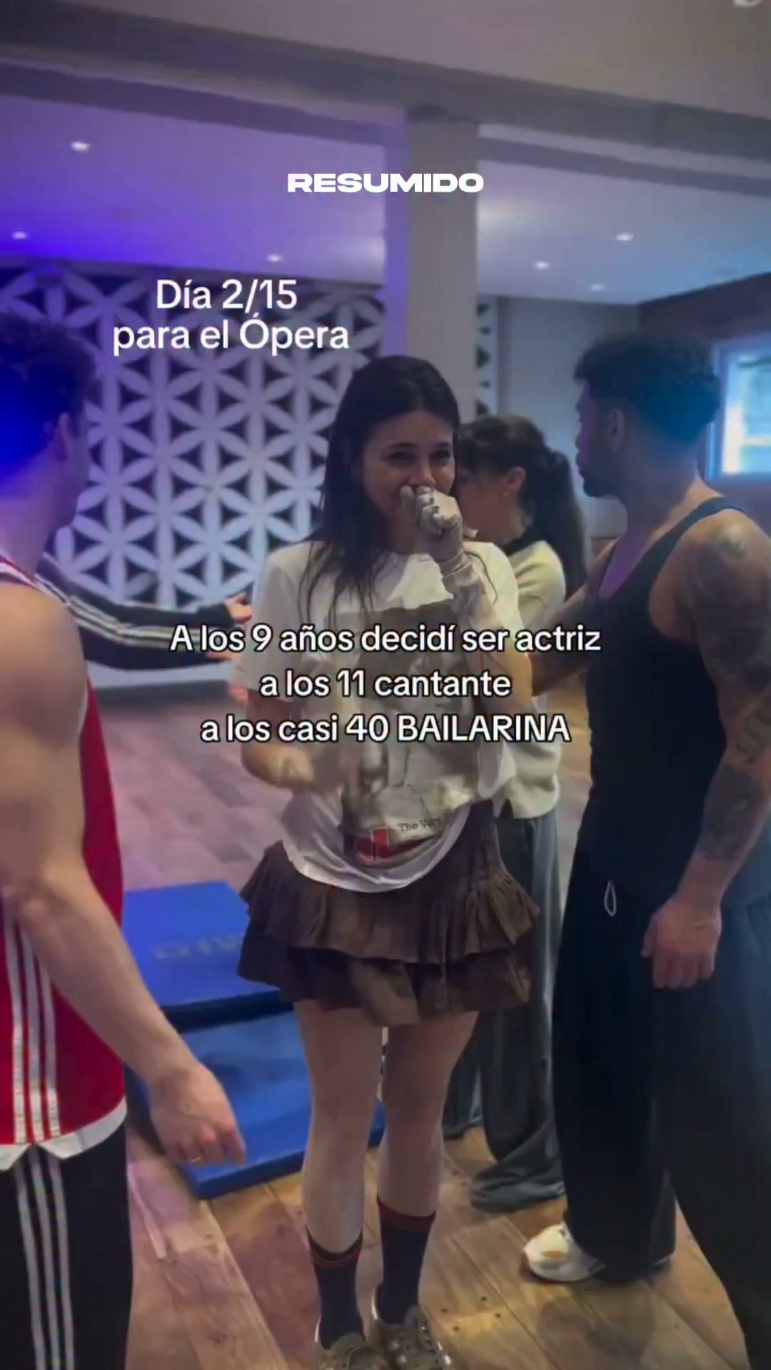 "Nunca es tarde😅 estamos trabajando para usted!!!"