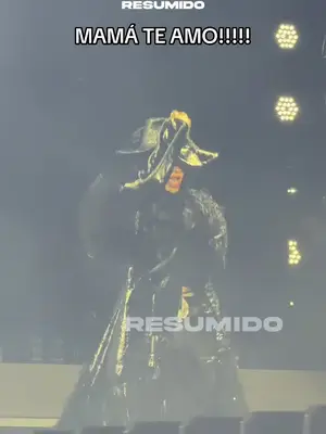 LALI ABRIÓ EL SHOW CON SU TEMA “LOKURA”