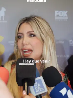 "NUNCA ME LO IMAGINÉ": AVANT PREMIERE DE "¿QUERÉS SER MI HIJO?", LA NUEVA PELI DE WANDA NARA