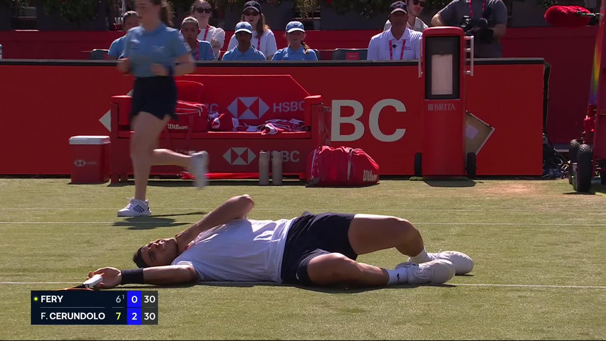 El fuerte pelotazo que recibió Fran Cerúndolo en la cara 

El argentino logró pasar a semifinales del ATP 500 de Queens