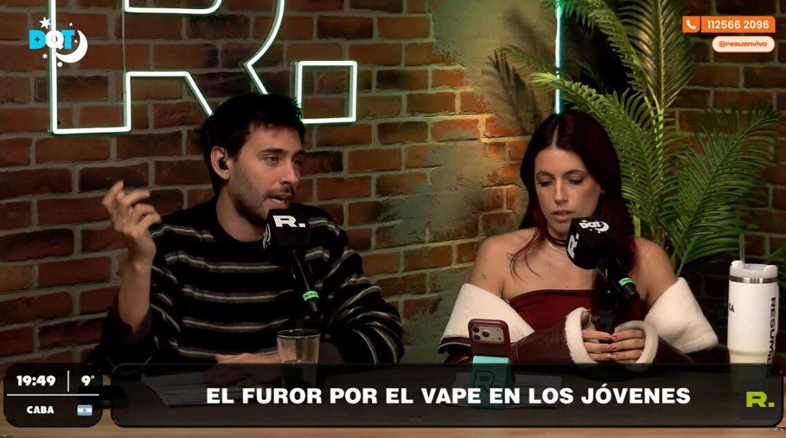 "¿Por dónde le entró?
—¿Por dónde querés que entre?".

🗣️ Se vivió un momento tenso entre Rolo Barbano y Lizardo Ponce. #DQT