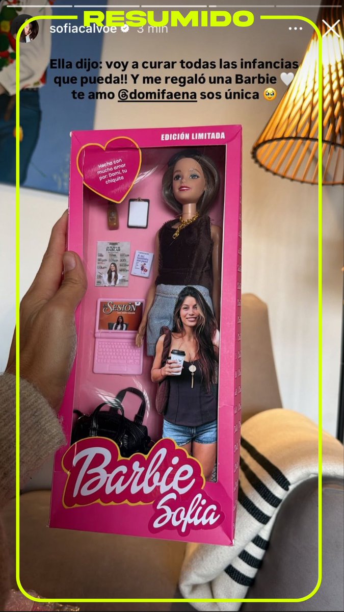 "Desde que te escuché decir que de chiquita querías tener Barbies y nunca te la pudieron comprar, supe que este regalo era para vos" 

El regalo que Domi Faena le hizo a Sofi Calvo y emocionó a sus se