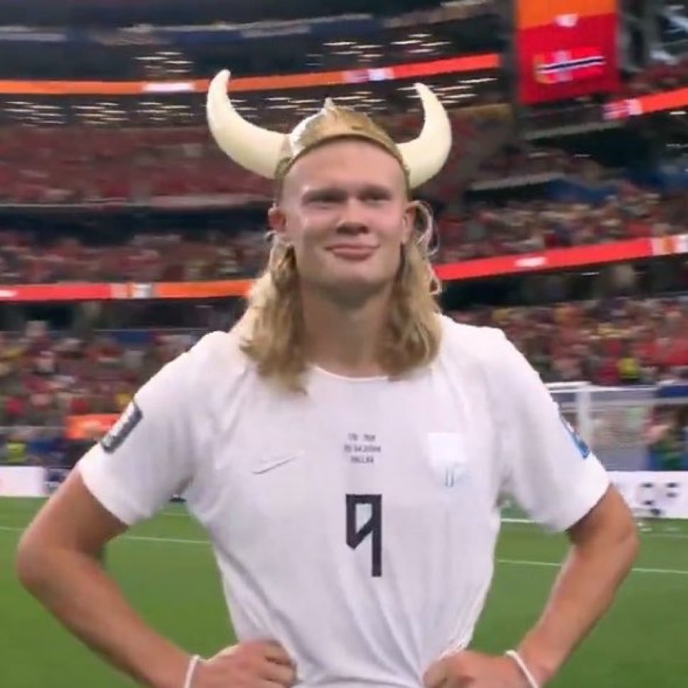 ¿El remo vikingo te parece original o le copiaron a Islandia y su trueno de la Euro 2016?

Hay polémica real sobre esto. 👇⚽
