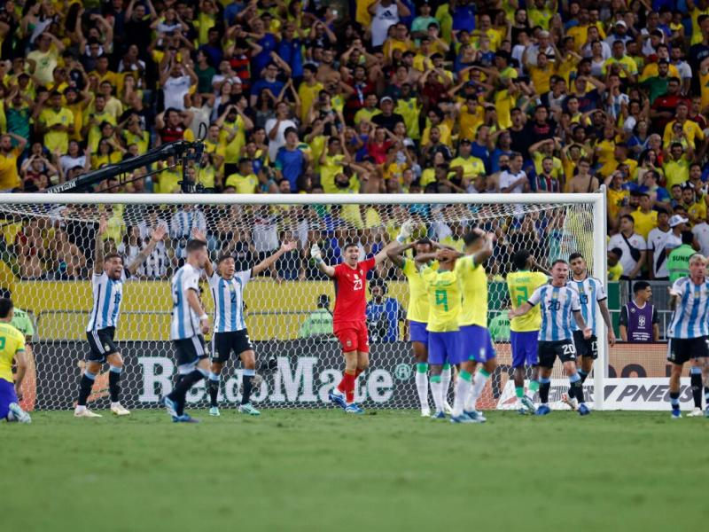 Desde aquel episodio, a Brasil le pasó de todo. Perdió el invicto histórico como local en Eliminatorias.
Quedó afuera de los Juegos Olímpicos