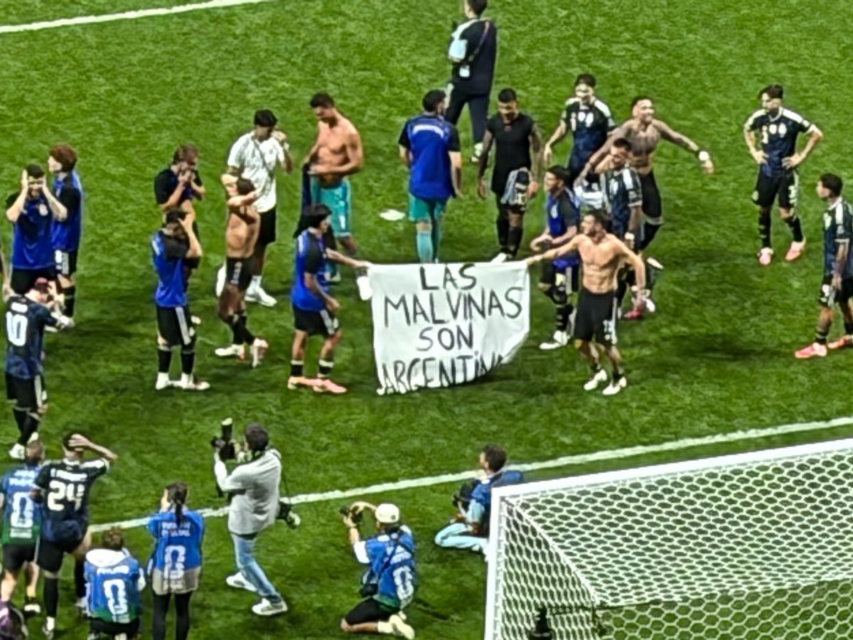 Y que nunca se olvide que las Malvinas son Argentinas, los jugadores de la Selección lo dijeron #DQT