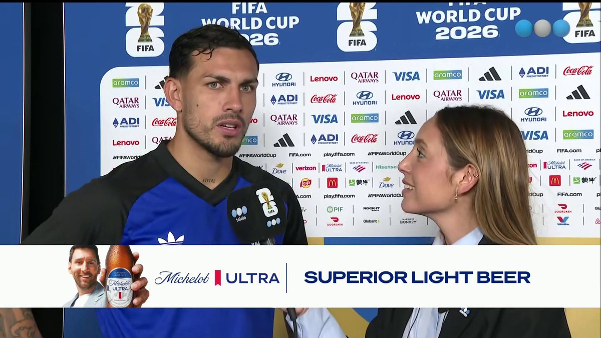 “Se vio una bandera que decía "Las Malvinas son argentinas"
-Y serán siempre argentinas”

Leandro Paredes habló tras la victoria. Y dijo que estar en una nueva final del mundo es un sueño