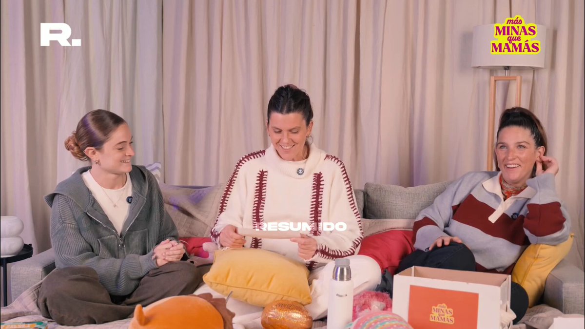 Juana Repetto contó en “Más Minas que Mamás” que no se anima a invertir y sigue ahorrando en dólares 👀