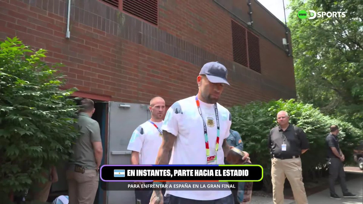 Los jugadores ya están camino al estadio