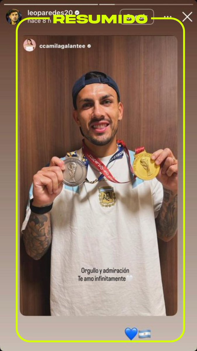 Leandro Paredes posó con la medalla de Qatar 2022 y  la de Estados Unidos, México y Canadá 2026