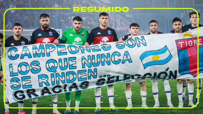 "Por enseñarnos que nunca hay que rendirse. ¡Gracias, Selección!"

Tigre levantó una bandera homenajeando a la Selección en el partido contra Nacional