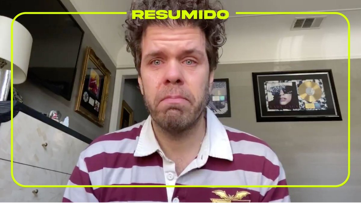 Perez Hilton fue internado después aparecer desnudo cortándose todo el cuerpo en un vivo en tiktok.