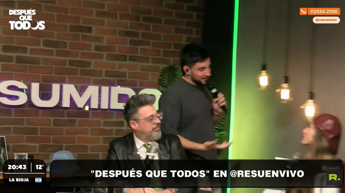 "Yo te llevo al Palacio Ducó y vos me llevás al Palacio Dühau"

Juli Poggio aceptó ir a ver a Huracán con Ferbo. Ya se aprendió la canción de cancha y todo #DQT