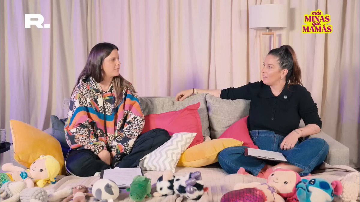 “ME FIJABA SI LE HABÍAN CRECIDO LAS TETAS A LUISANA LOPILATO Y CAMI BORDONABA”

Juana Repetto y Vicky Gils charlaron de su infancia siendo fanáticas de las series de Cris Morena