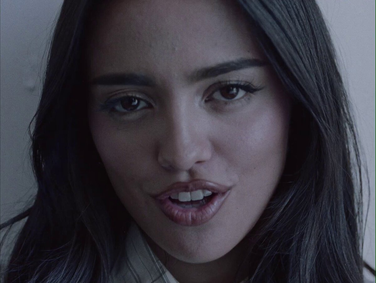 Maia Reficco lanzó "Amapola", su nueva canción