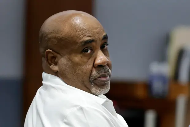 En 2019 publicó “Compton Street Legend”

Allí volvió a situarse dentro del Cadillac blanco desde el que dispararon contra Tupac.

Es decir: uno de los casos sin resolver más famosos de la historia emp