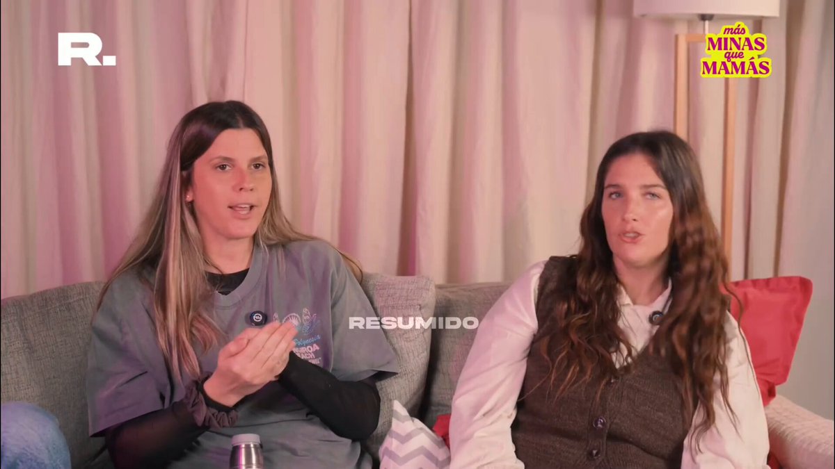 VICKY GILS Y MUNI SON ADICTAS A LOS REELS 🫣

Mira el episodio completo en nuestro canal de Youtube y Spotify RESUMIDO