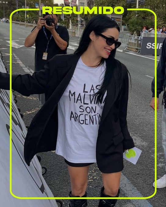 Lali llegó a San Sebastian con una remera que llevaba la frase “Las Malvinas son argentinas”, en la presentación de GLAXO, su nueva película