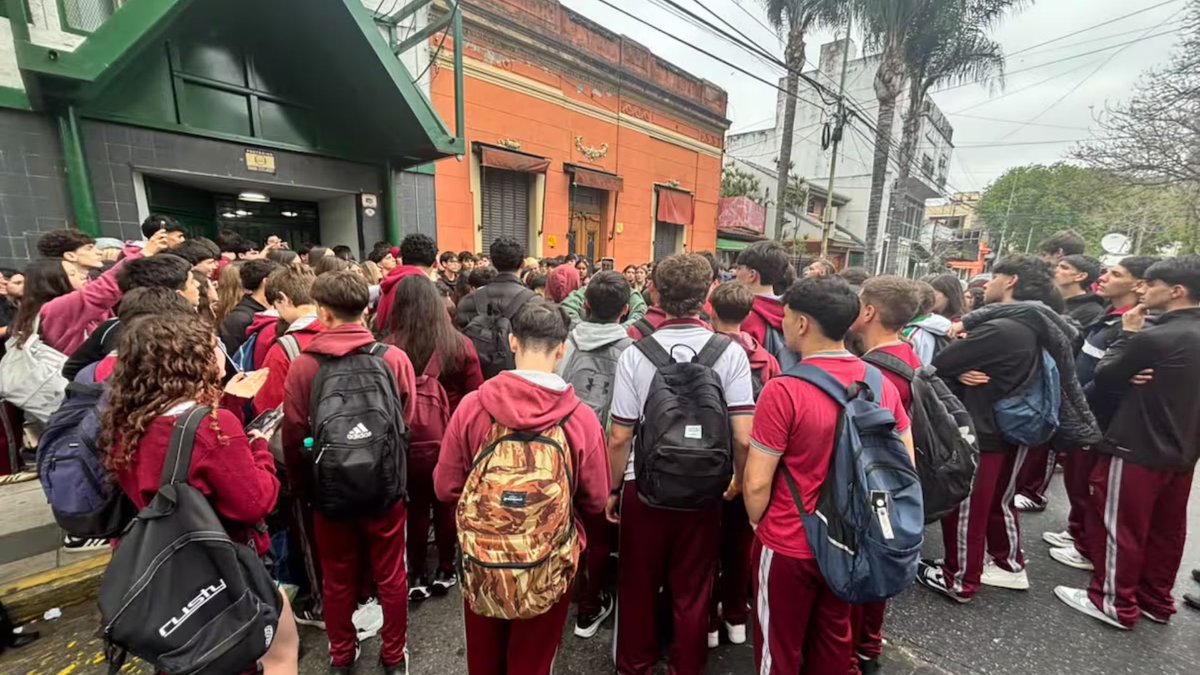 Hasta ahora hay dos adolescentes de 15 años identificados y notificados en el expediente
Las familias, sin embargo, sostienen que podrían haber participado más alumnos