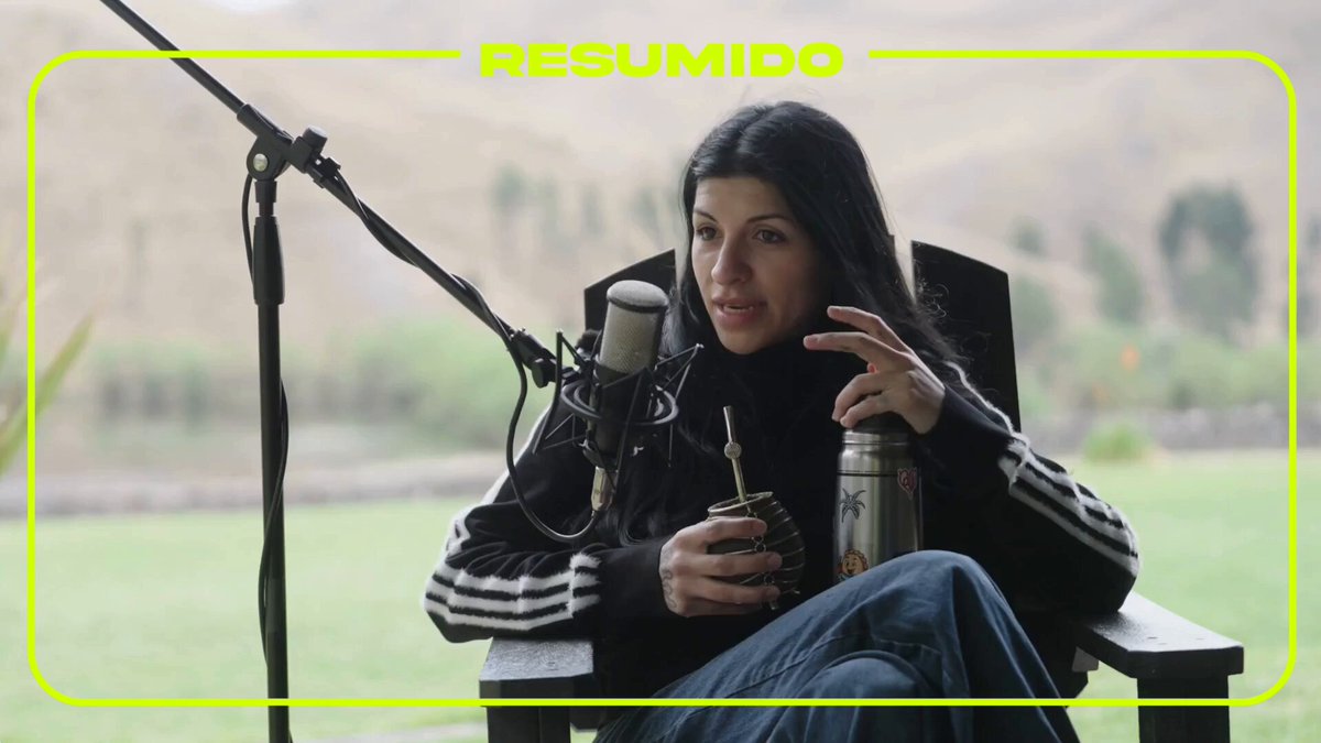 “Tenían mucho para burlarse de nosotros, de nuestro acento, de nuestros colores, de nuestras formas, de nuestra cara, de nuestra identidad”

Cazzu reflexionó sobre los prejuicios hacia las personas de