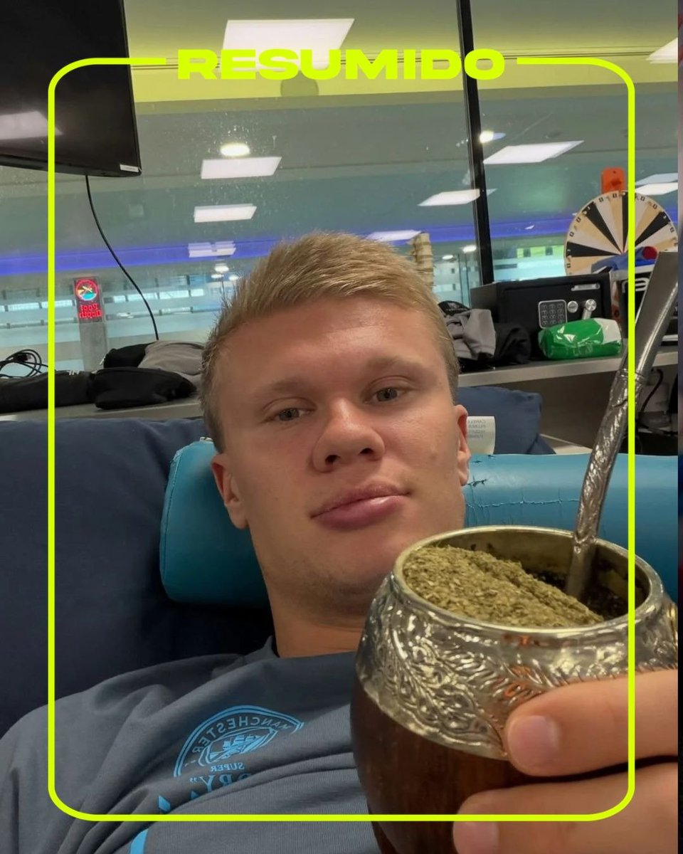 Haaland, un argentino m谩s! 馃嚘馃嚪
El jugador subi贸 una foto a su cuenta de X tomando mate y agradeci茅ndole a Juli谩n 脕lvarez, Enzo Fern谩ndez y Ger贸nimo Rulli por presentarle esta bebida馃