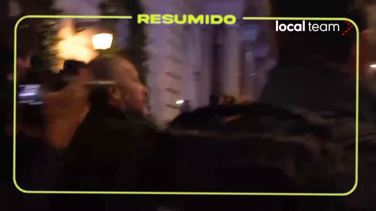 Protestas y enfrentamientos policiales en Roma, Italia🇮🇹

Miles de ciudadanos salieron a manifestar contra el aumento del costo de vida y los bajos salarios