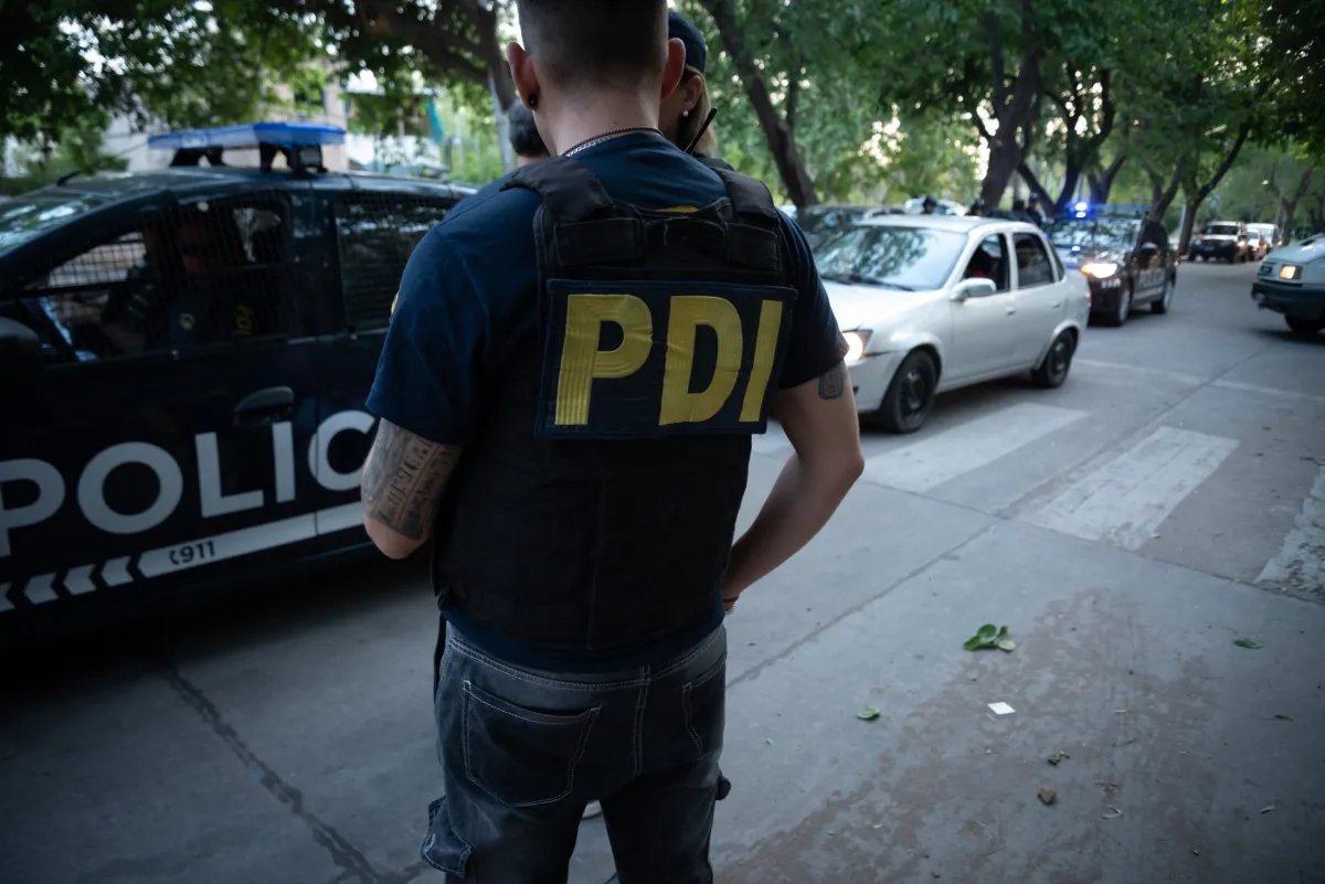 La situación fue tan grave que intervino la Policía de Mendoza y la fiscal de Homicidios Andrea Lazo

Los investigadores revisaron cámaras de seguridad, realizaron averiguaciones y comenzaron a buscar