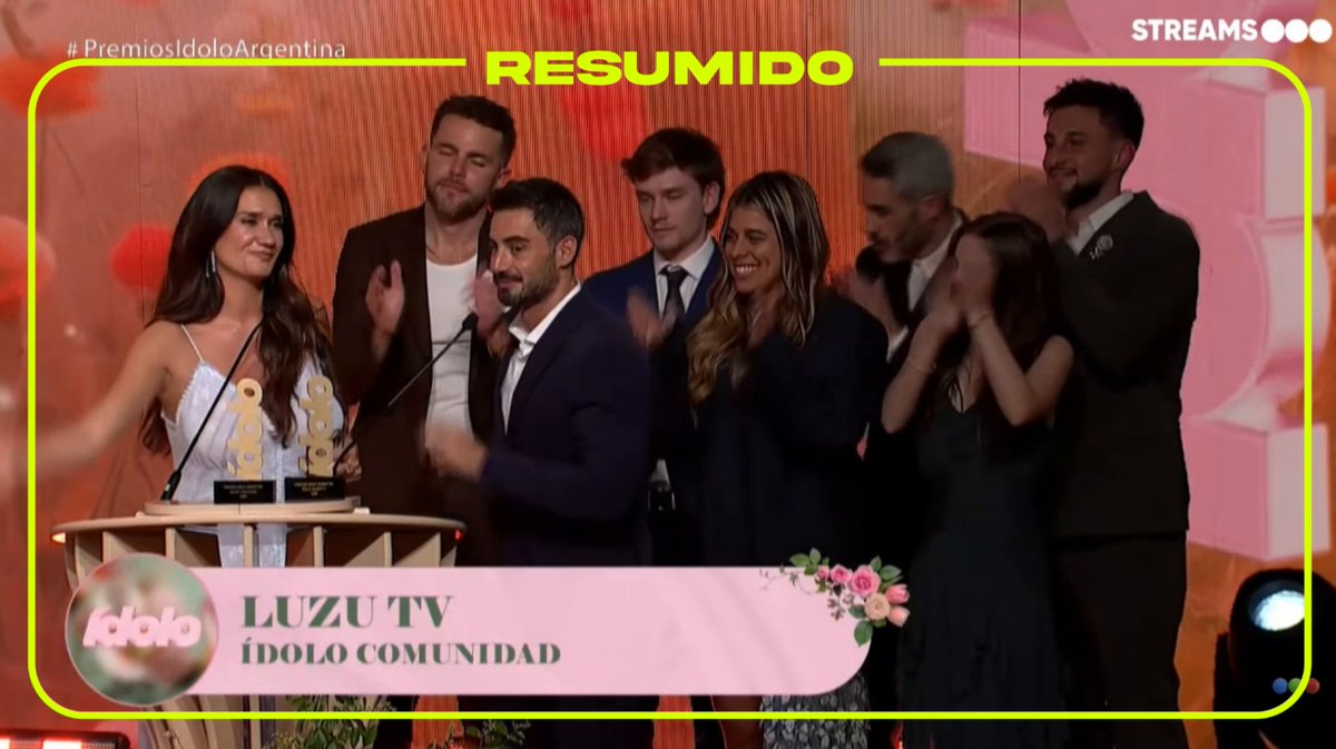 "Estamos desentrenando para el 15 de noviembre"

Nico Occhiato aprovechó el escenario de los Premios Ídolo para mandarle un saludo a los chicos de 412 y les contó que el equipo de Luzu está "practican